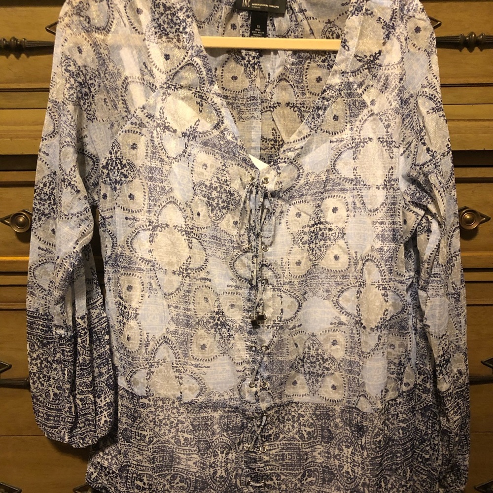 White and blue blouse with silver accent